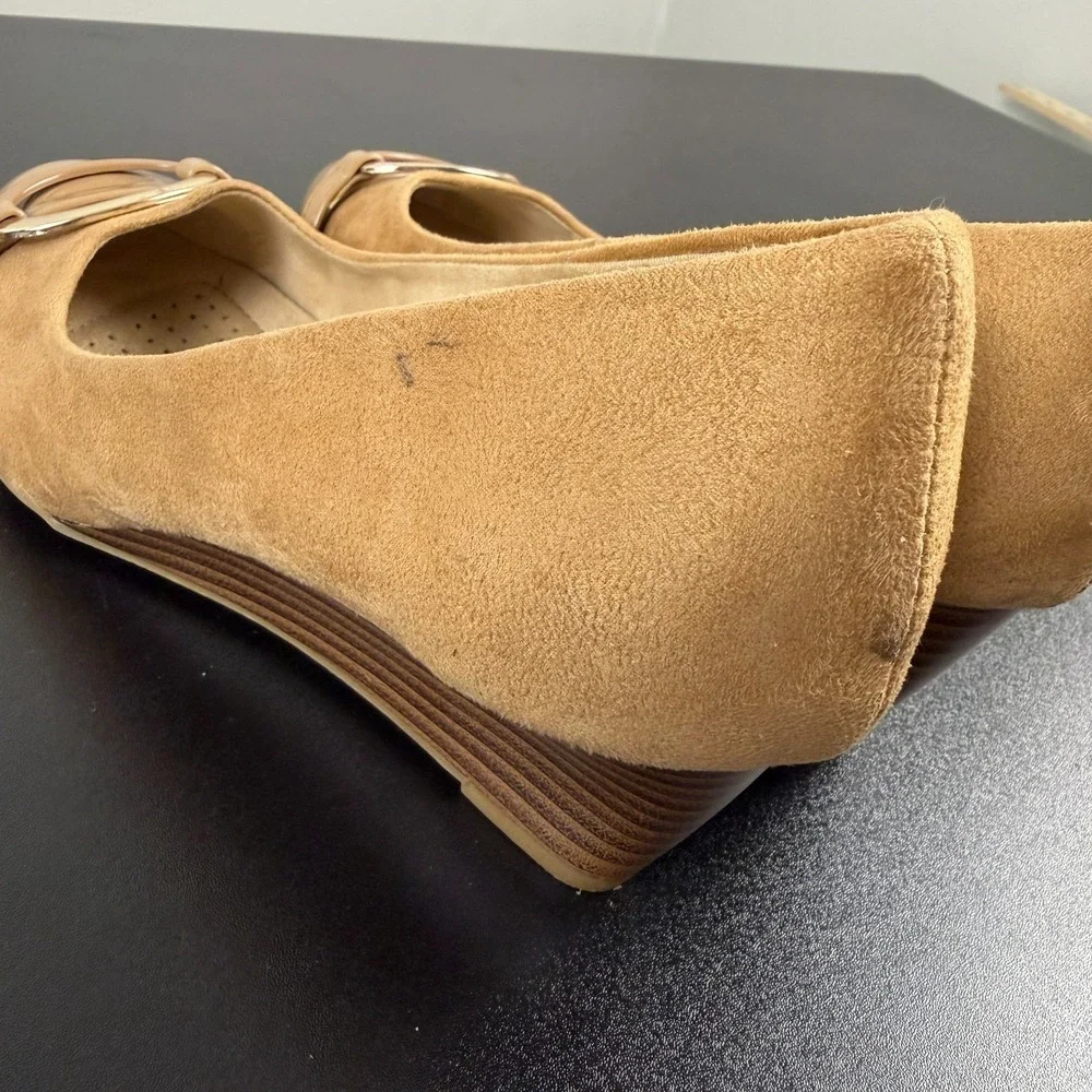 Dexflex Comfort Wedge Heels Womens 6.5 Brown Suede Slip On Career Casual Dressy